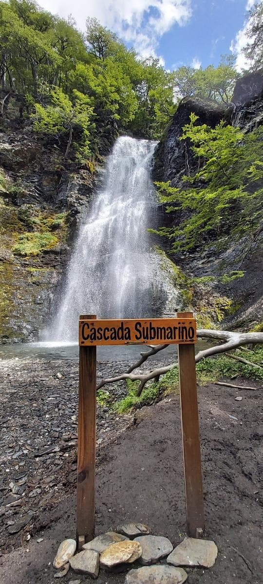 Cascada y Laguna Submarino — Ushuaia